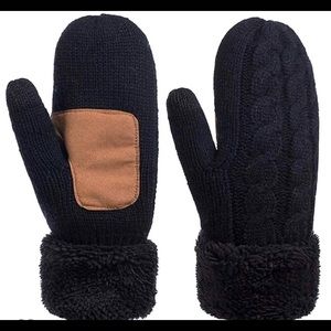 2/$15 Women’s Fuzzy knit Gloves